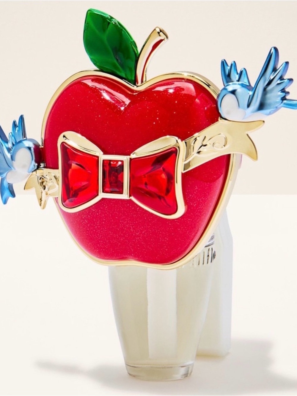 Bath & Body Works/Disney Snow White Red Apple Nightlight wallflower plug